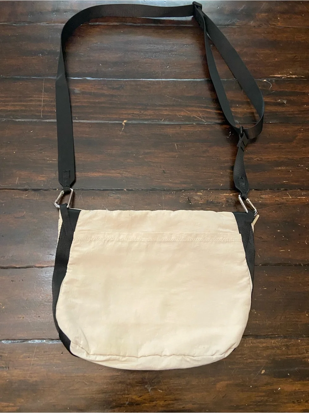 Lululemon Clean Lines Crossbody Shoulder Bag Cream & Black 39477